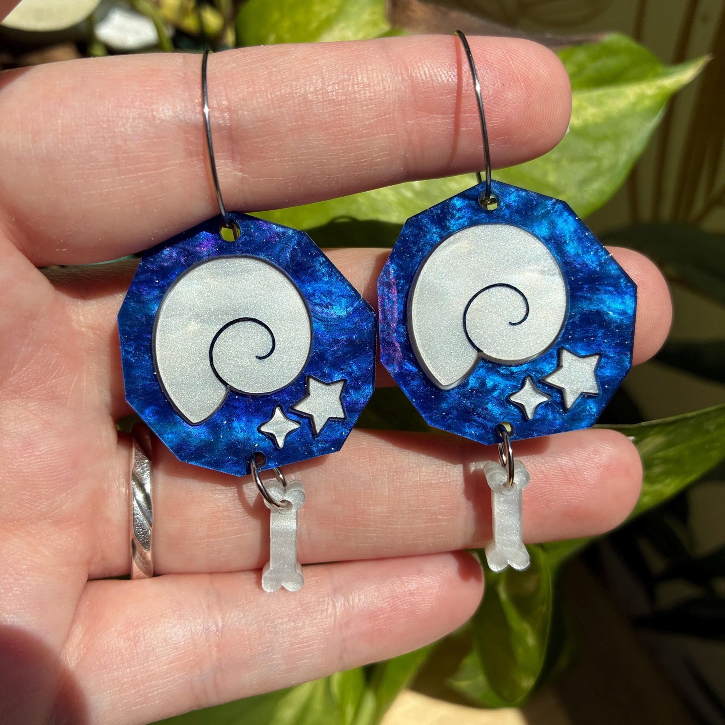 Pendientes con forma de fósil hechos a mano, inspirados en Animal Crossing