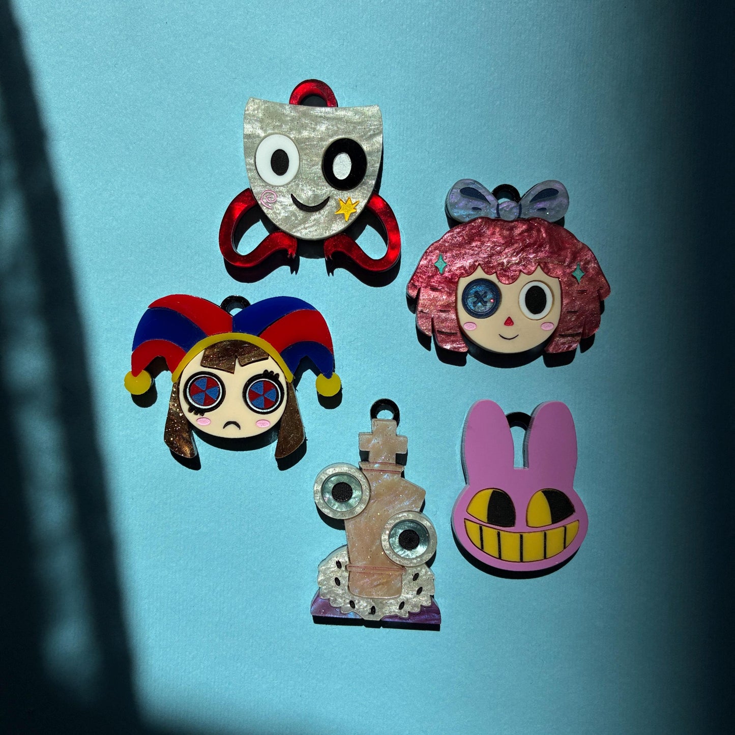 Pendientes fanart de The Amazing Digital Circus - Pendientes Acrílicos de Pomni, Jax, Ragatha, Gangle y Kinger