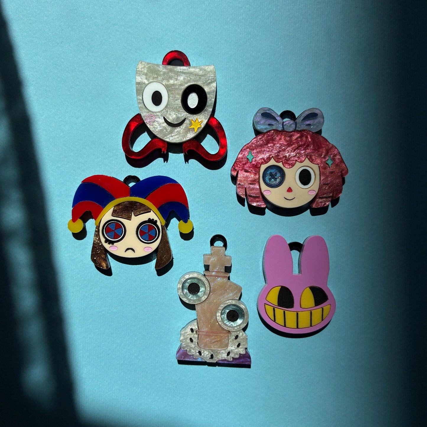 Pendientes fanart de The Amazing Digital Circus - Pendientes Acrílicos de Pomni, Jax, Ragatha, Gangle y Kinger