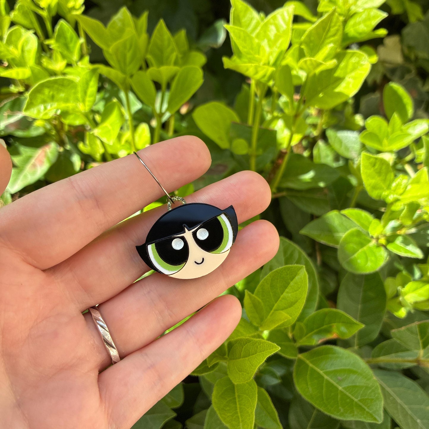 Pendientes fanart de Las Supernenas, hechos a mano y ligeros. Ideal para fans de The Powerpuff Girls. Montados y pintados a mano.
